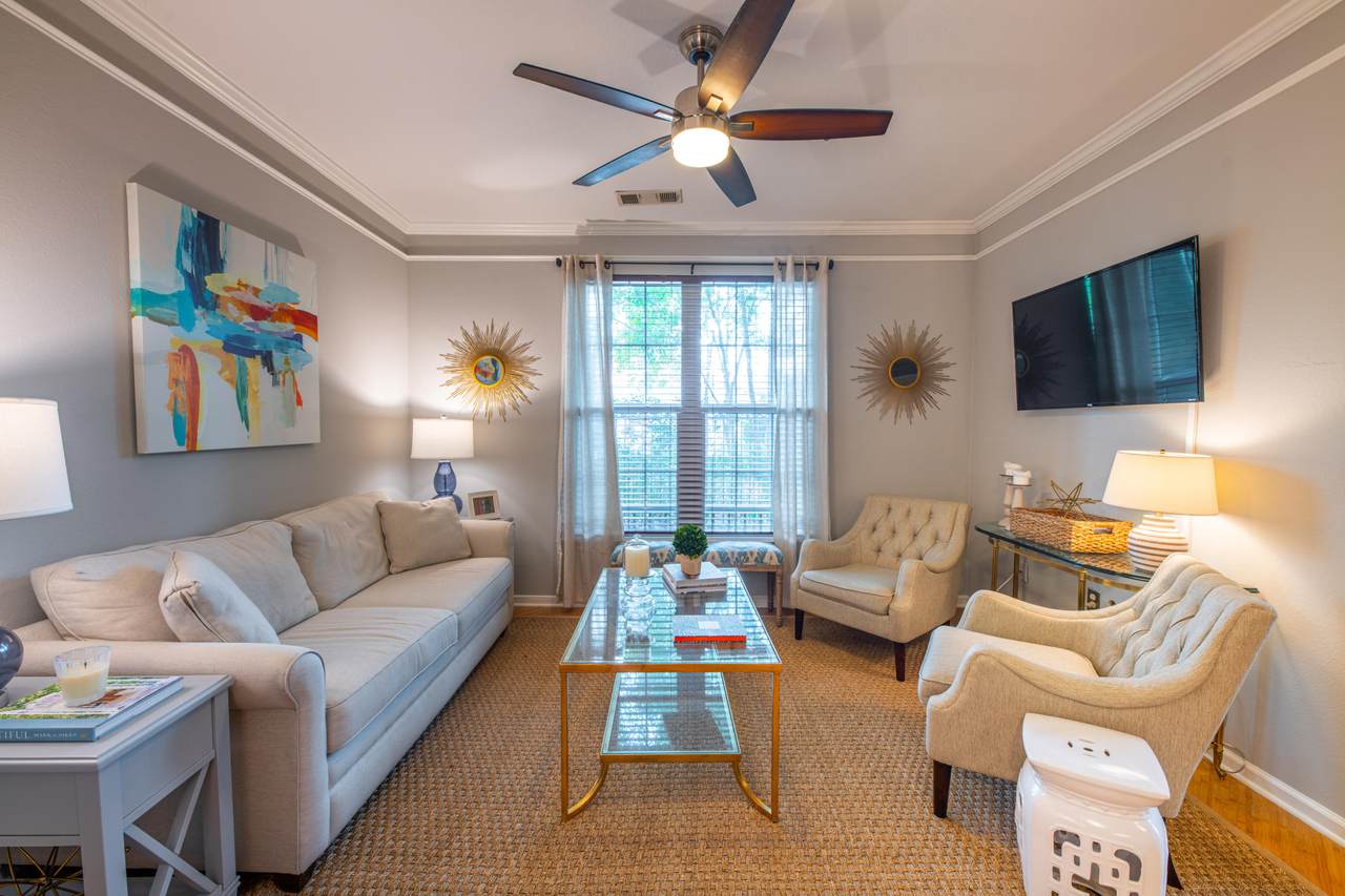 1315 Telfair Way - Photo 1