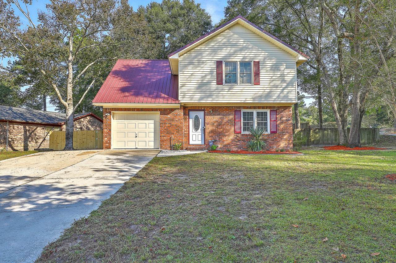 100 Estes Court - Photo 1