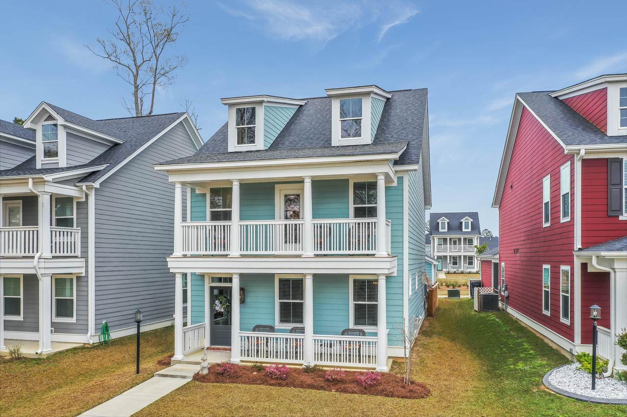 122 Yorkshire Drive - Photo 1