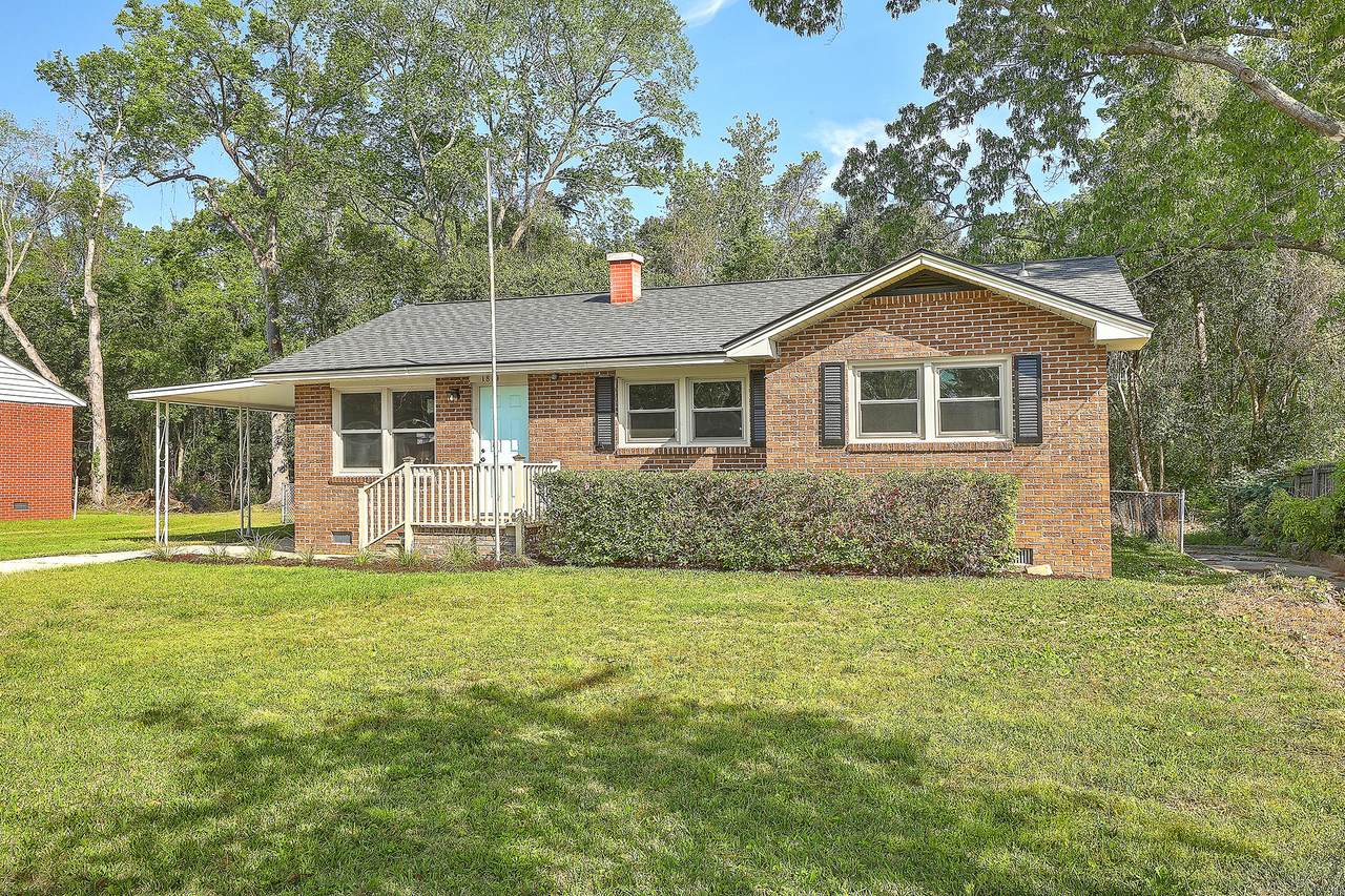 1810 Wasp Street - Photo 1