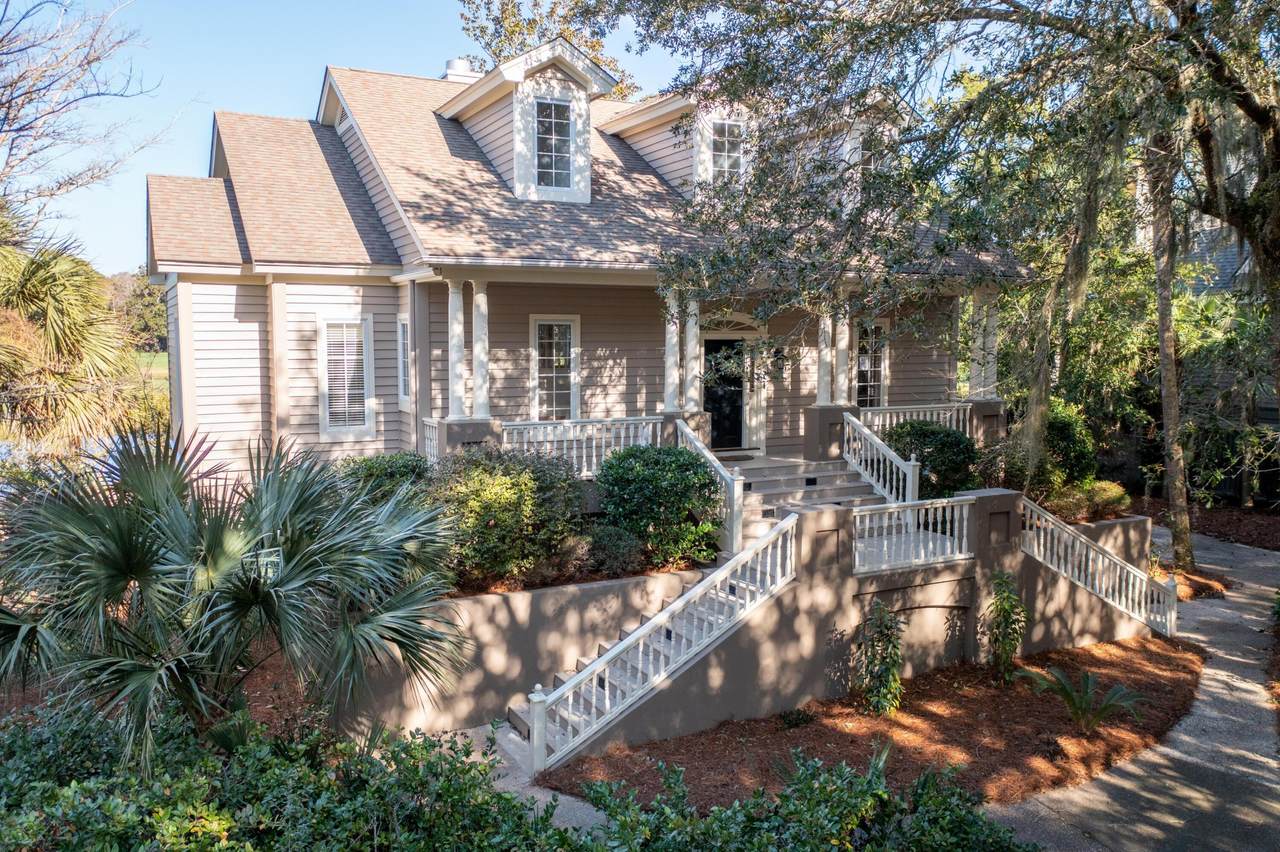 284 Masters Court - Photo 1