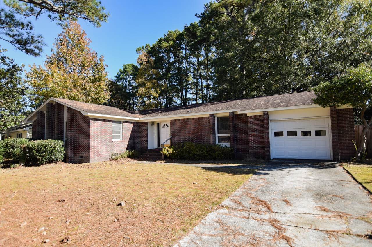 8214 Greenridge Road - Photo 1
