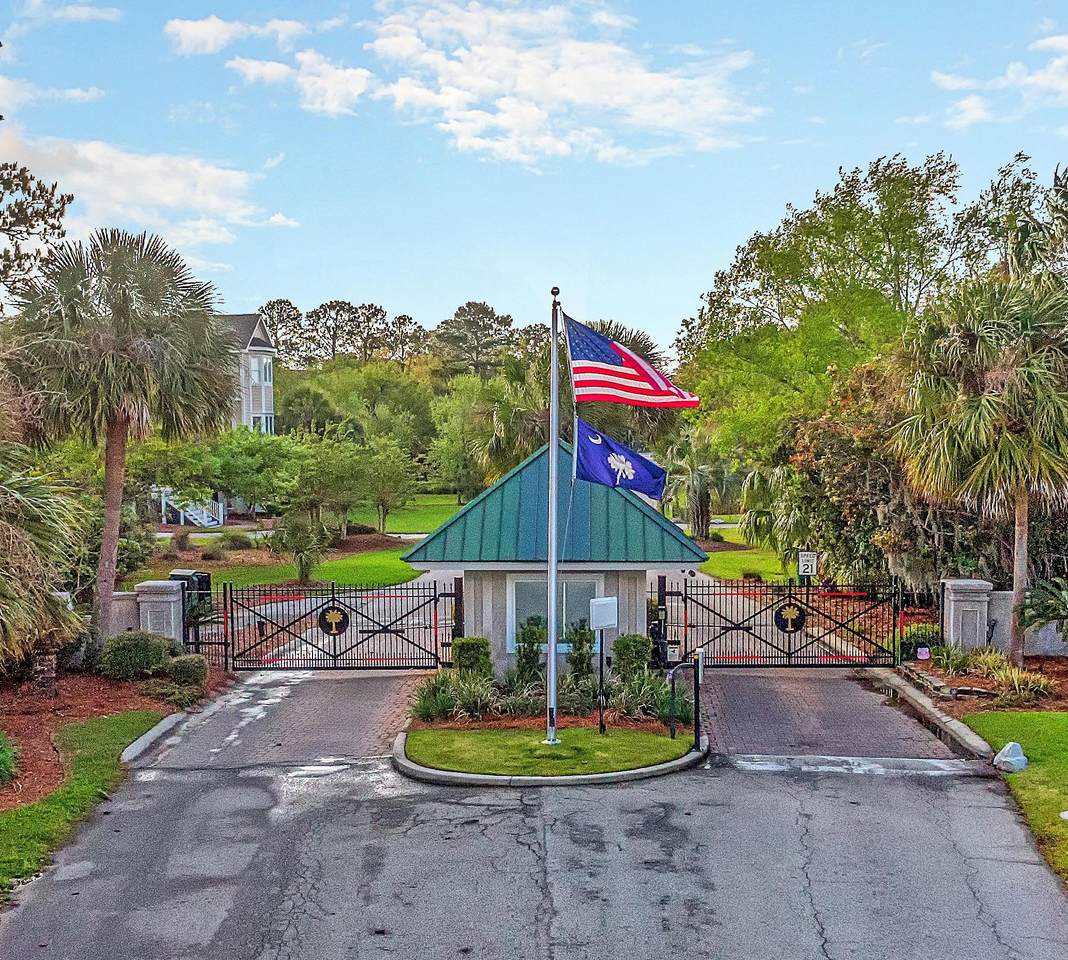 1420 Headquarters Drive - Photo 1