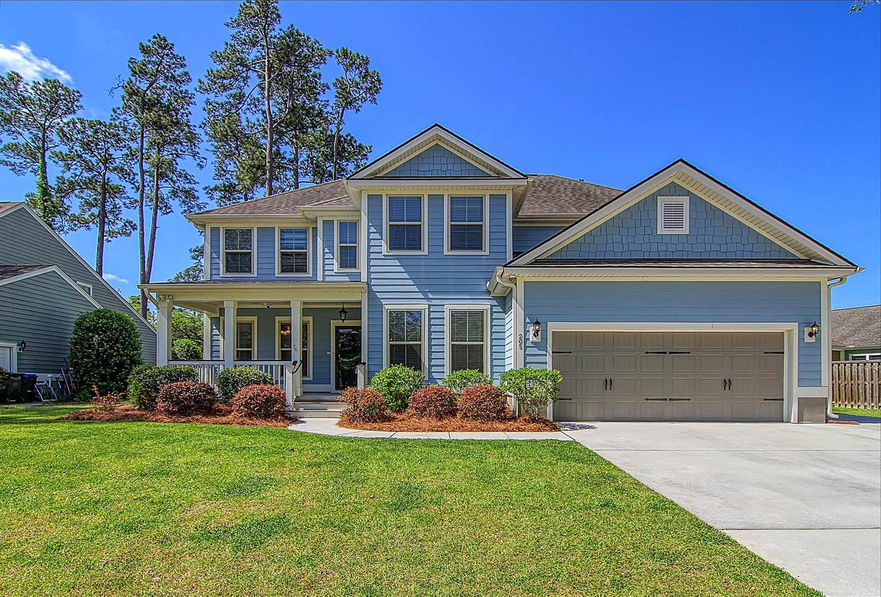205 President Circle - Photo 1