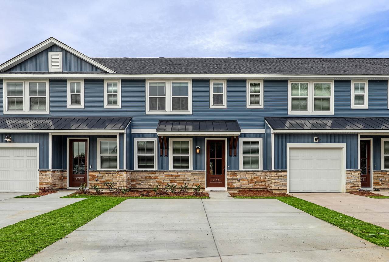 5133 Park Creek Avenue - Photo 1