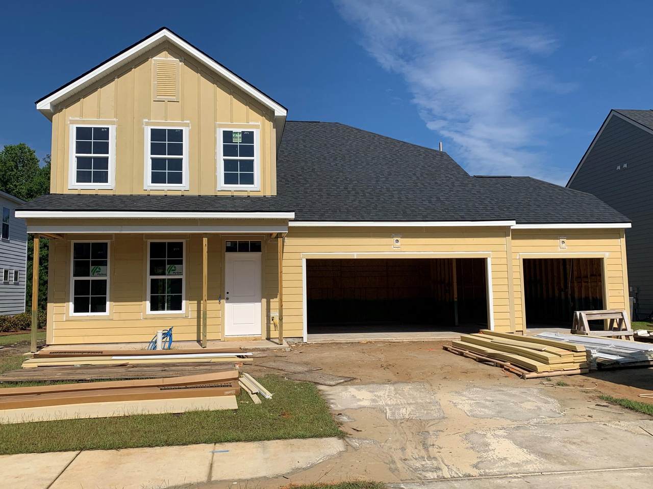 719 Pointe Boulevard - Photo 1