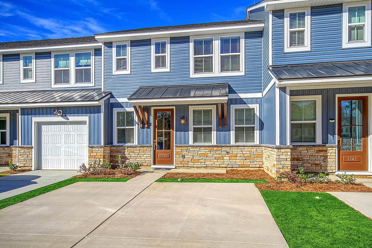 5139 Park Creek Avenue - Photo 1