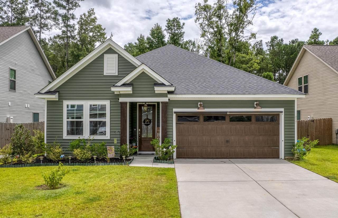 217 Whirlaway Drive - Photo 1