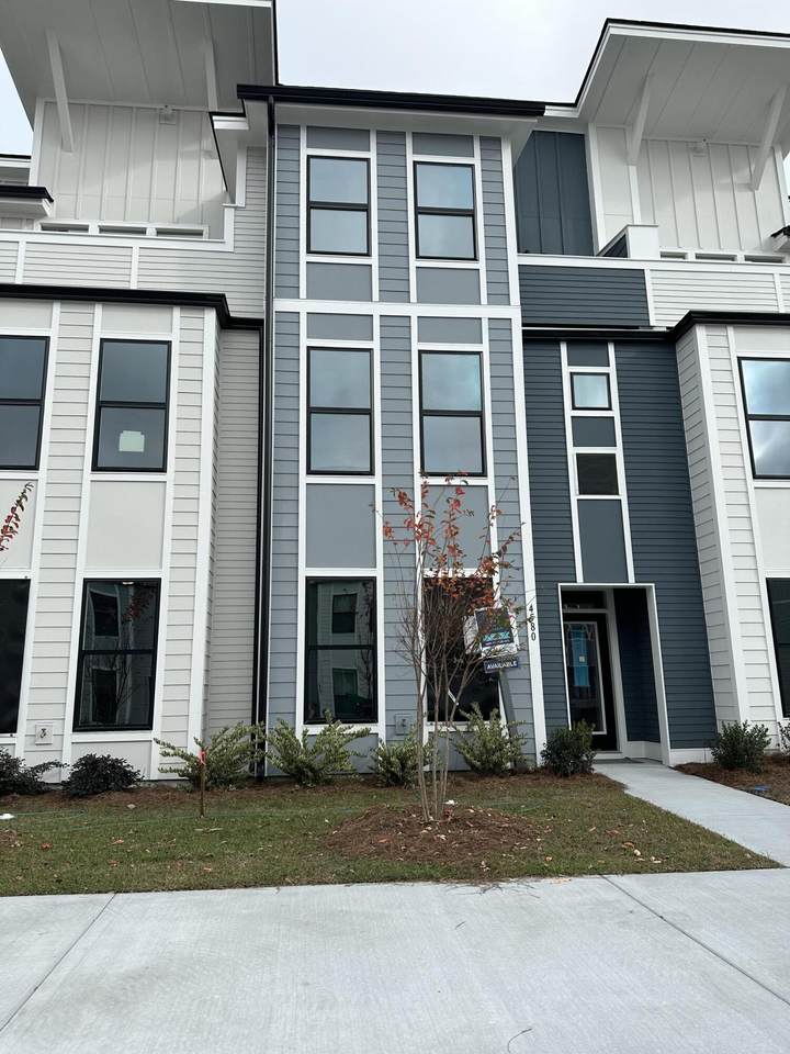 4580 Mixson Avenue - Photo 1