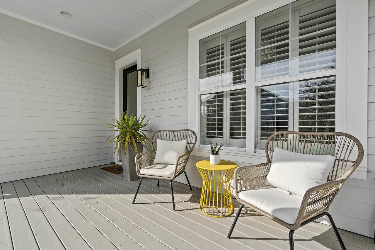 2413 Louisville Street - Photo 1