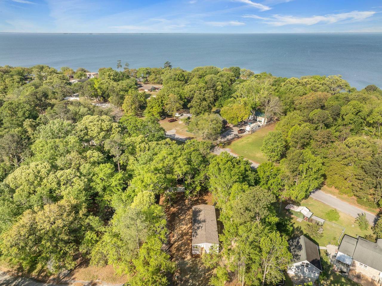 103 Bush Drive - Photo 1