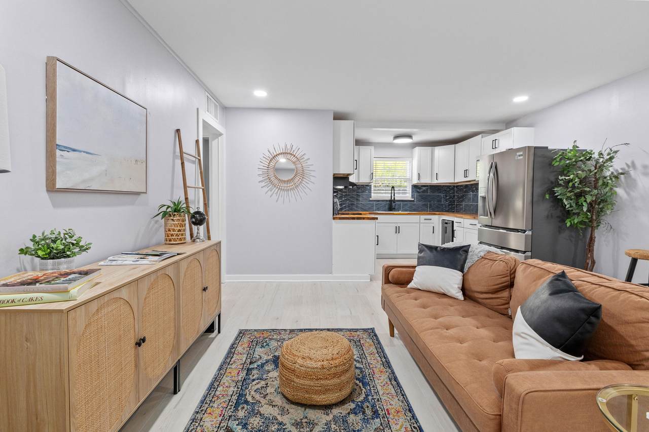 867 Colony Drive - Photo 1