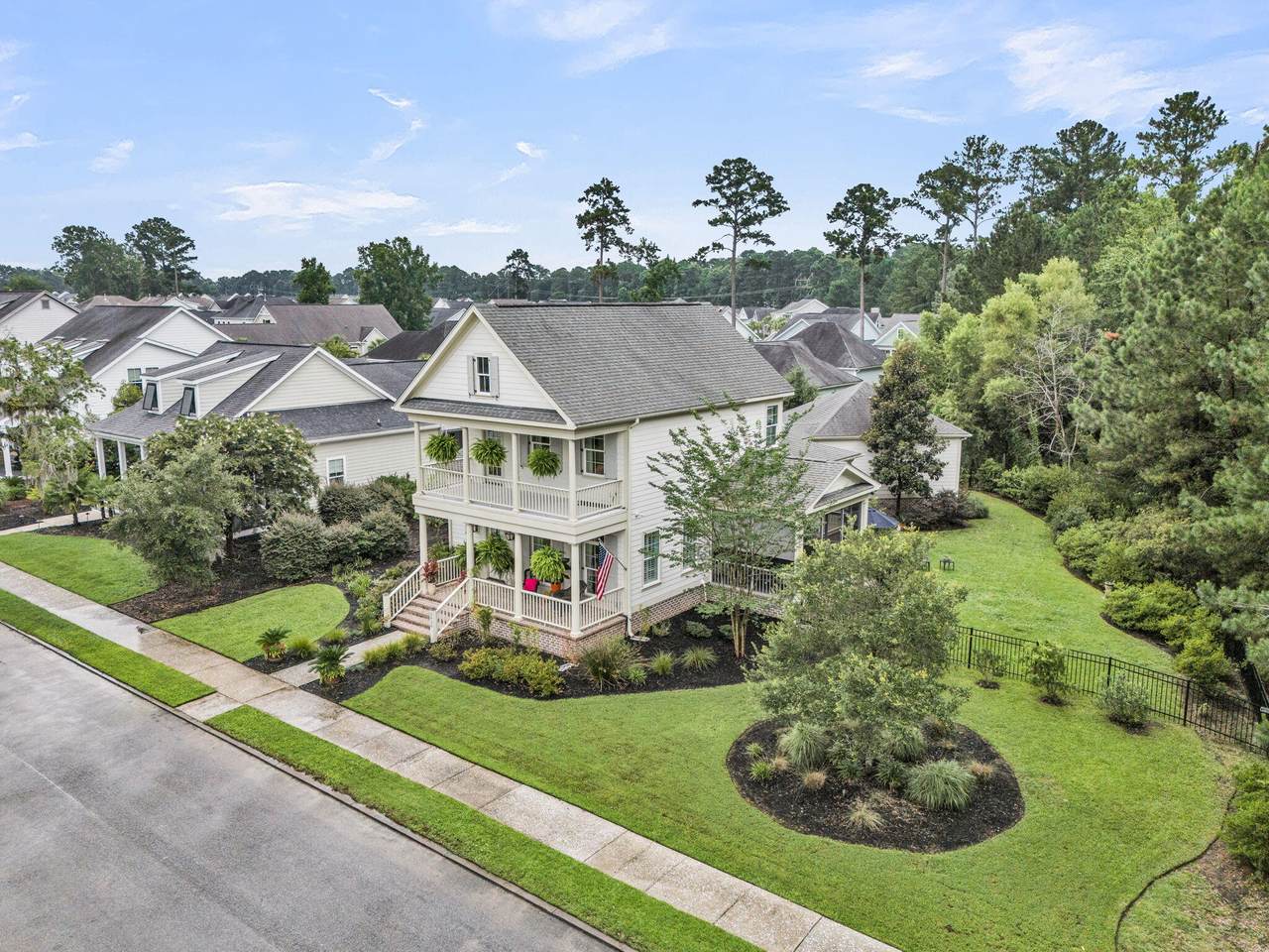 https://bt-photos.global.ssl.fastly.net/charleston/1280_boomver_3_25019091-2.jpg