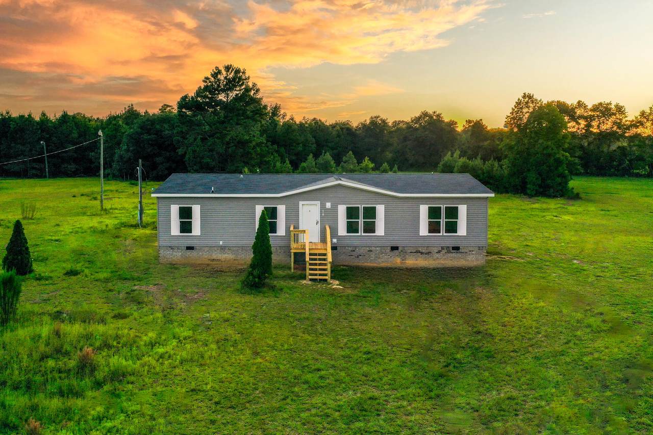 201 Grassy Lane - Photo 1