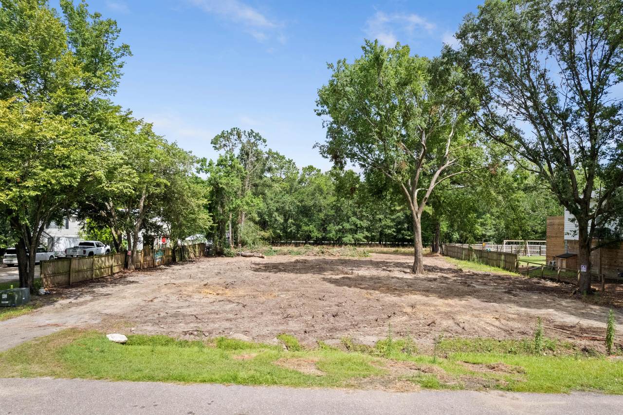 3638 Zacoma Drive - Photo 1