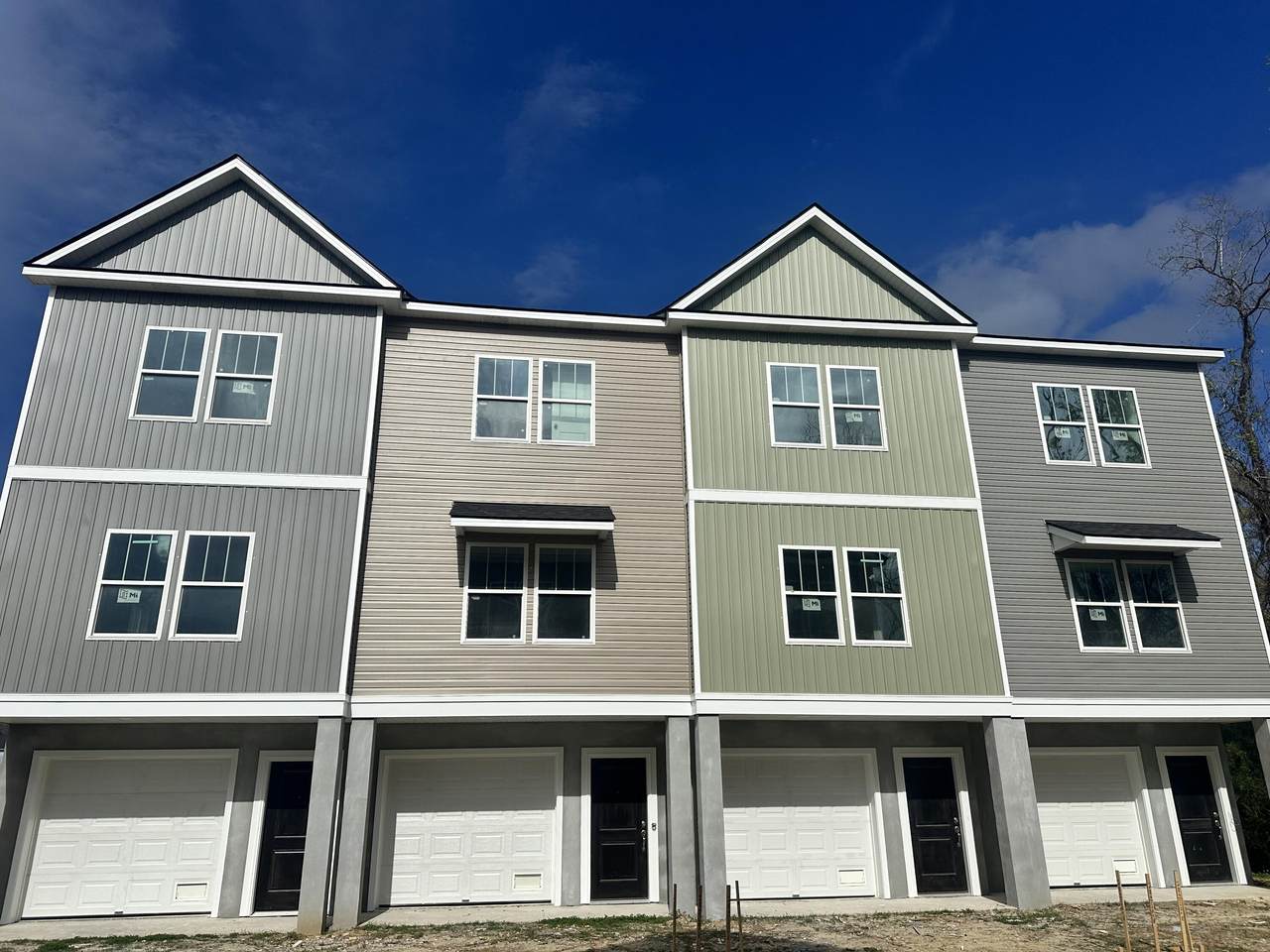 400 Gravy Train Street - Photo 1