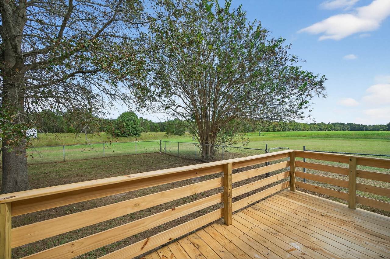 643 Main Street - Photo 1