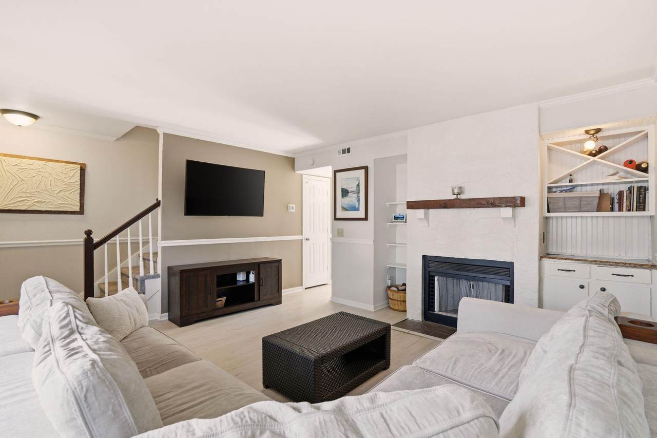 7879 Sandida Court - Photo 1