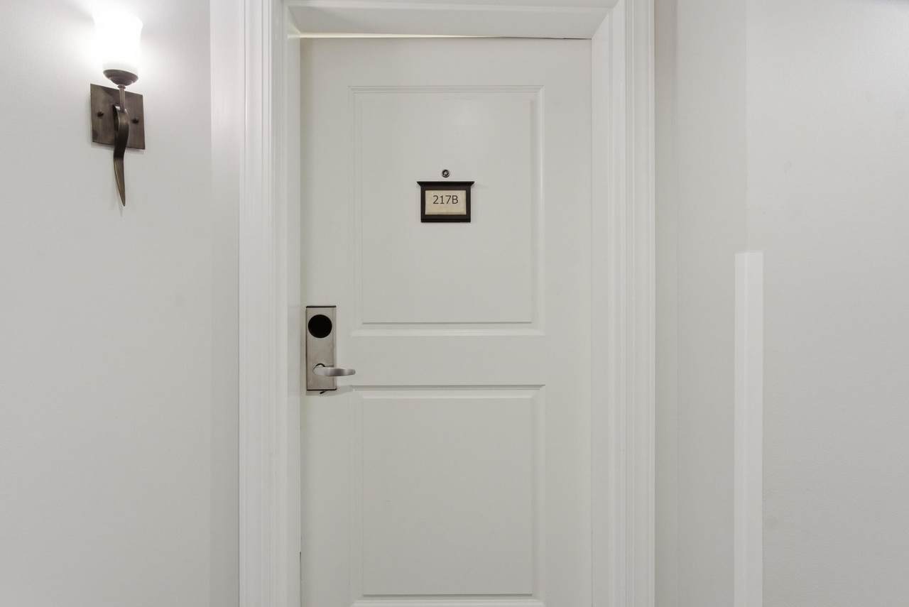 https://bt-photos.global.ssl.fastly.net/charleston/1280_boomver_3_26007376-2.jpg