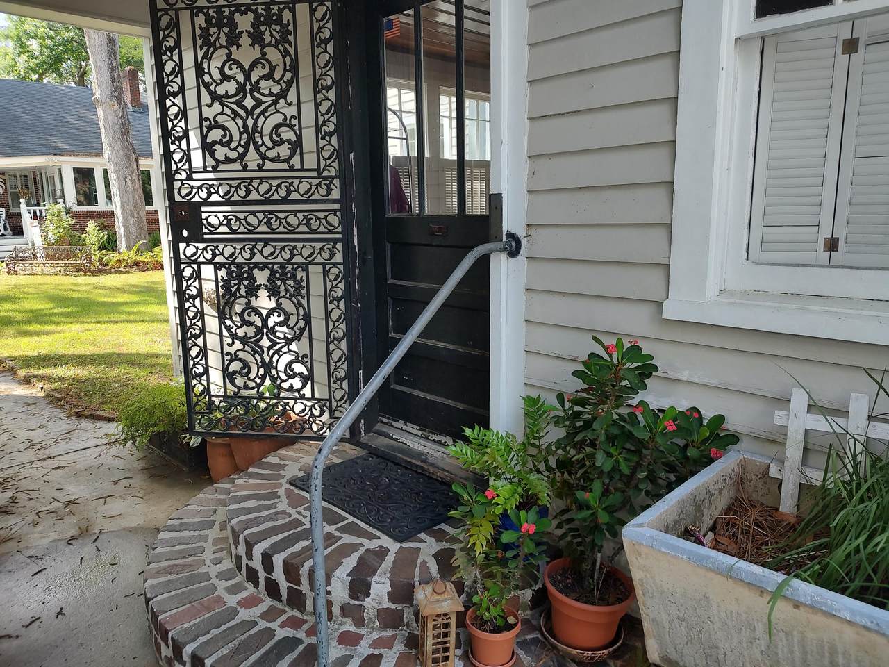 https://bt-photos.global.ssl.fastly.net/charleston/1280_boomver_3_26013034-2.jpg