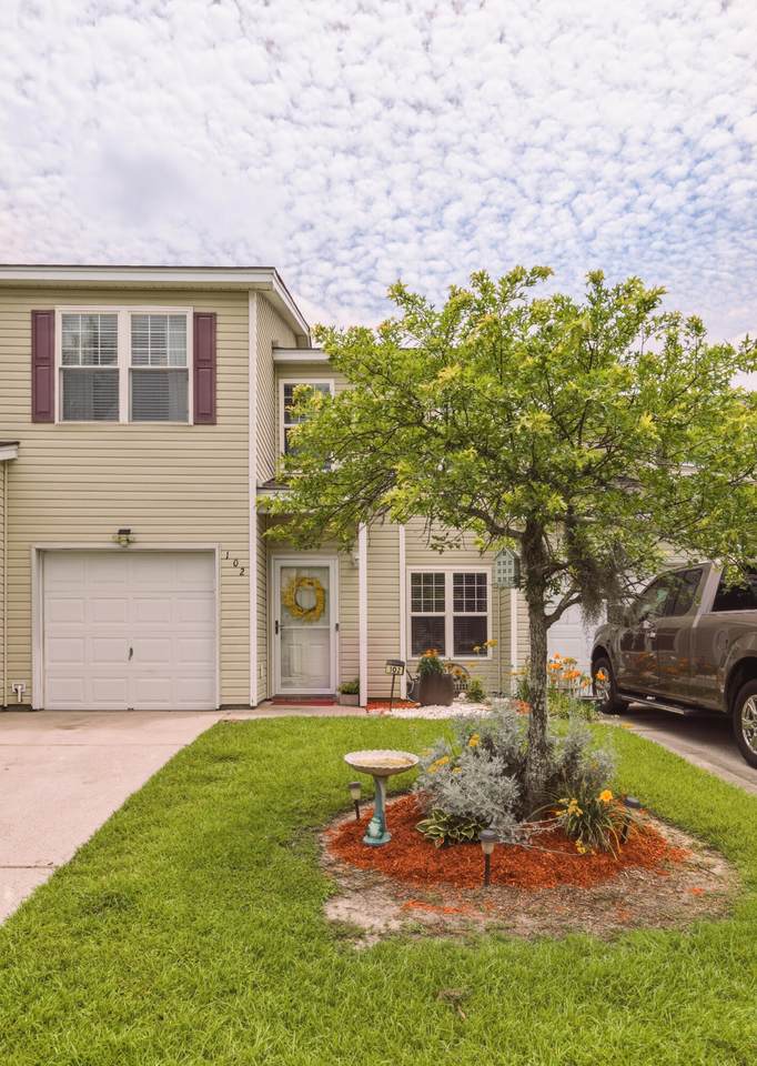 102 Spanish Oaks Lane - Photo 1