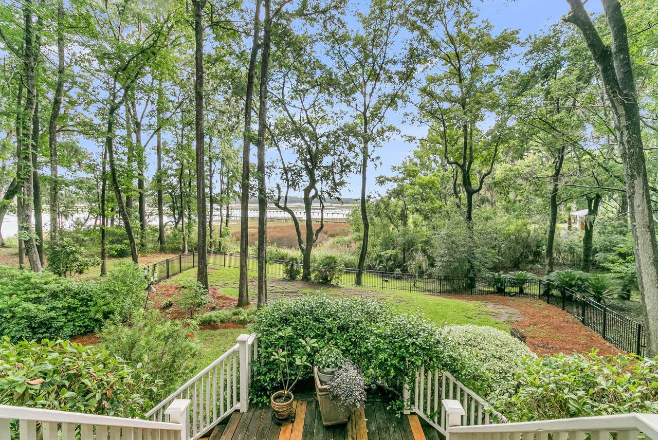 https://bt-photos.global.ssl.fastly.net/charleston/1280_boomver_4_26017982-2.jpg