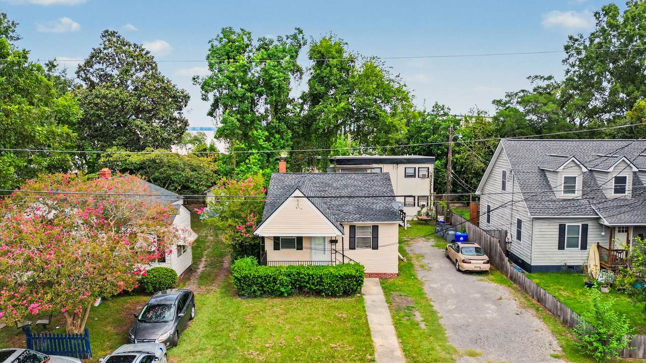3545 Admiral Drive - Photo 1