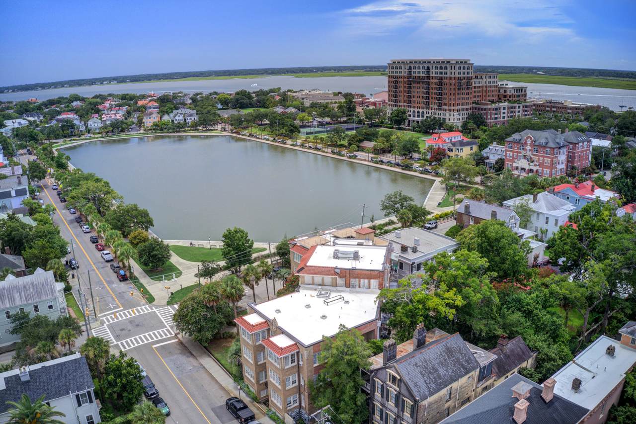 https://bt-photos.global.ssl.fastly.net/charleston/1280_boomver_3_26022883-2.jpg
