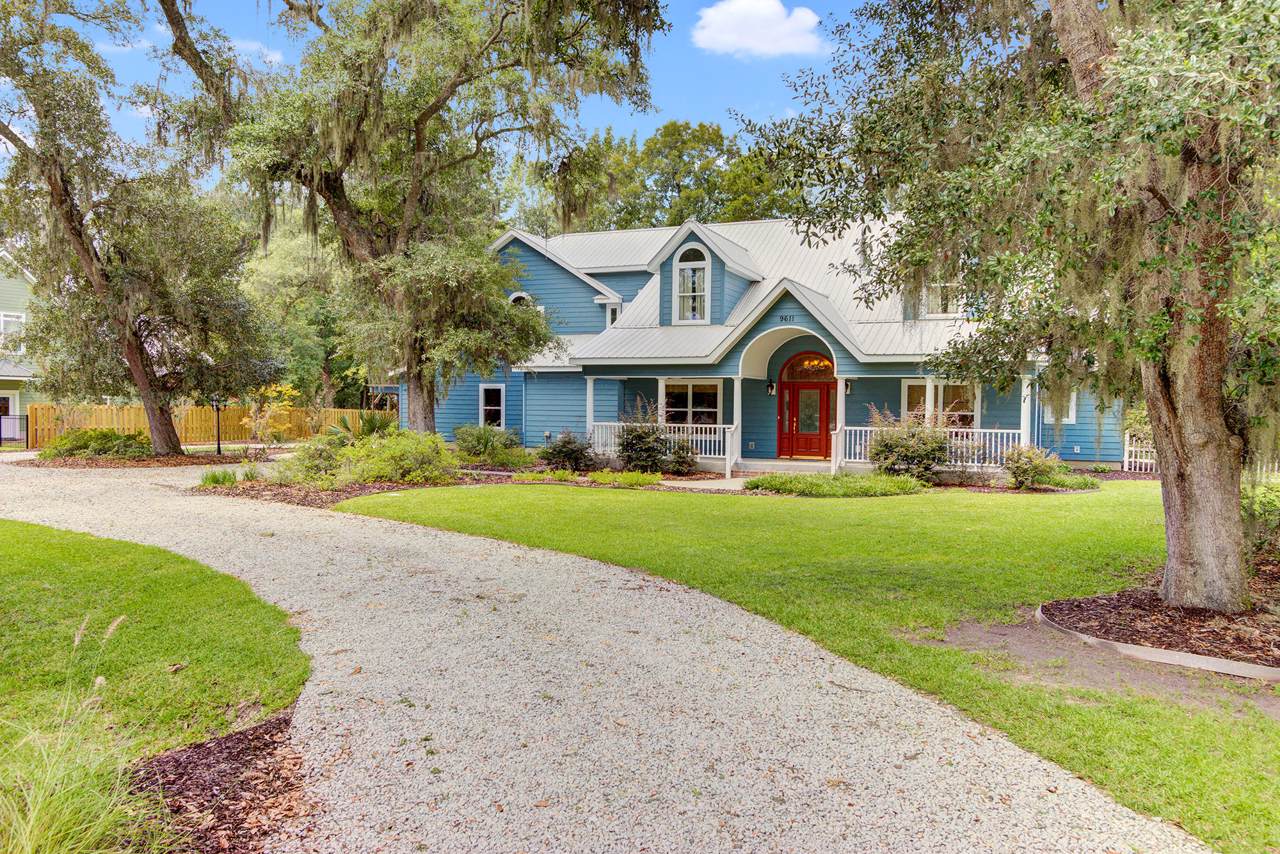 9611 Avenue Of Oaks - Photo 1