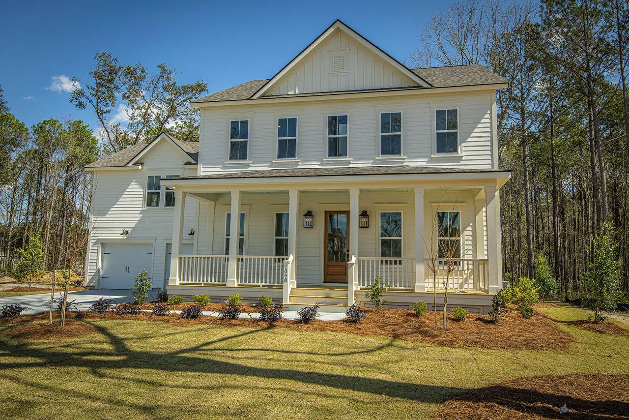 1098 Reserve Lane - Photo 1