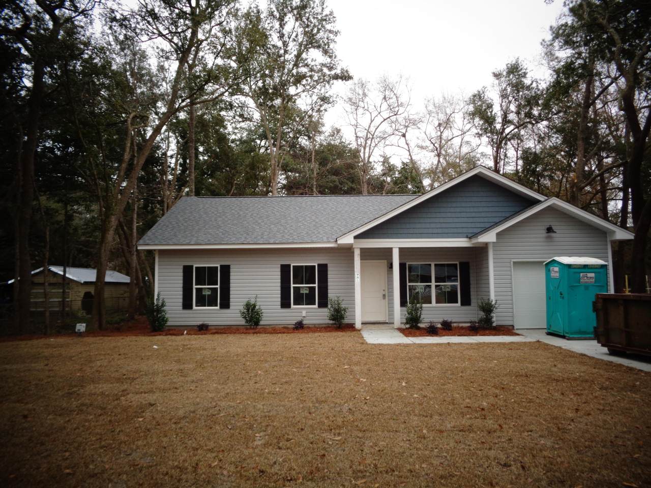 981 Leonard Drive - Photo 1