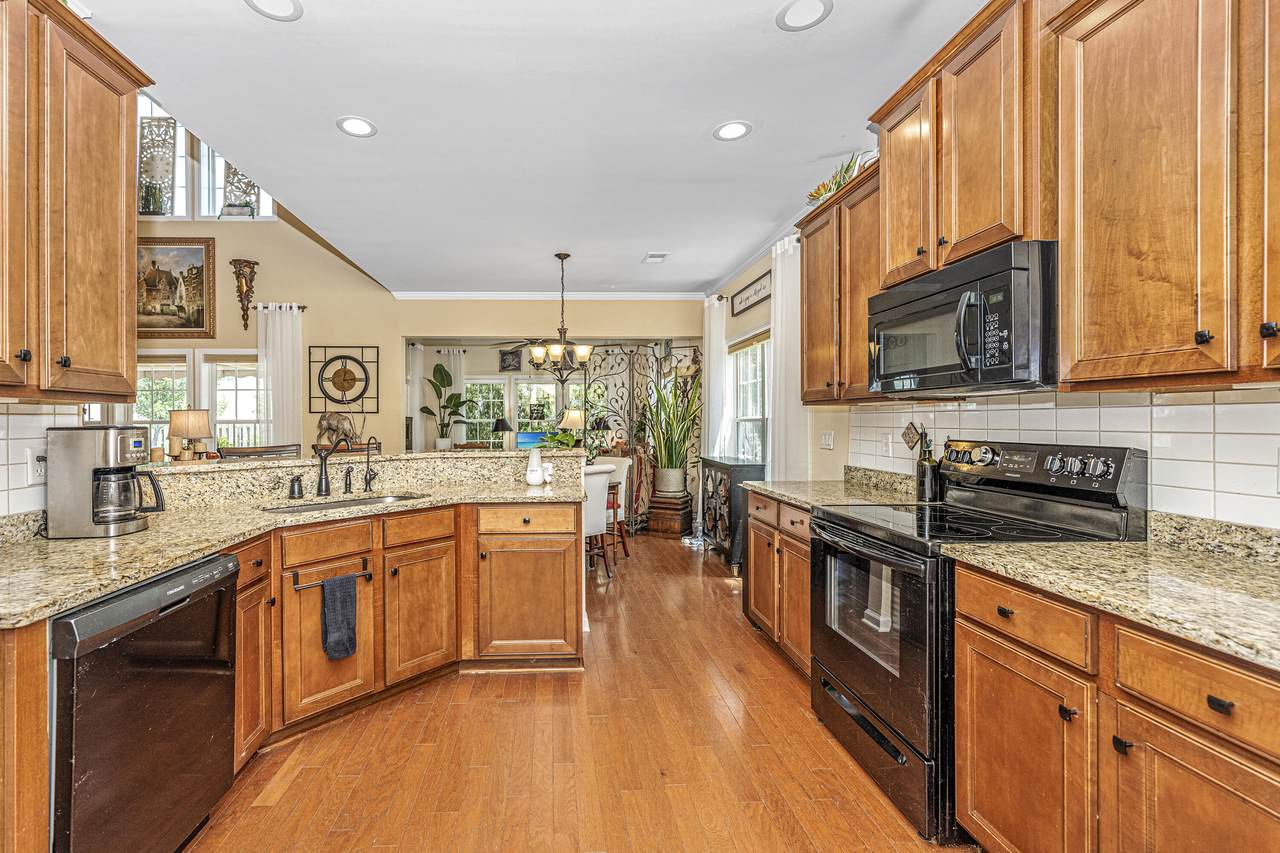 223 Mayfield Drive - Photo 1