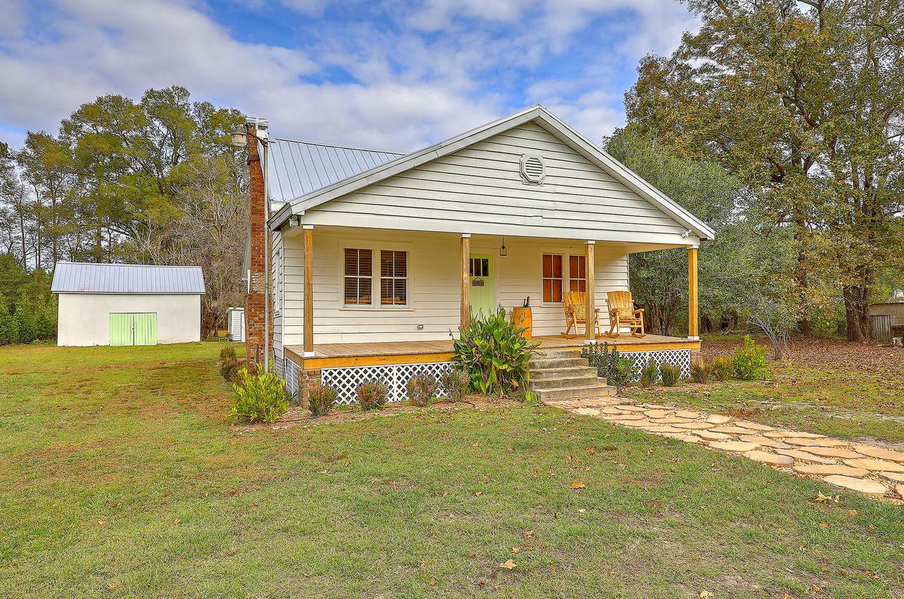 292 Greyback Road - Photo 1