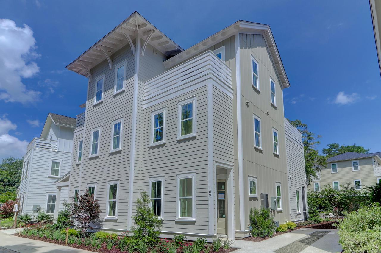 109 Bratton Circle - Photo 1