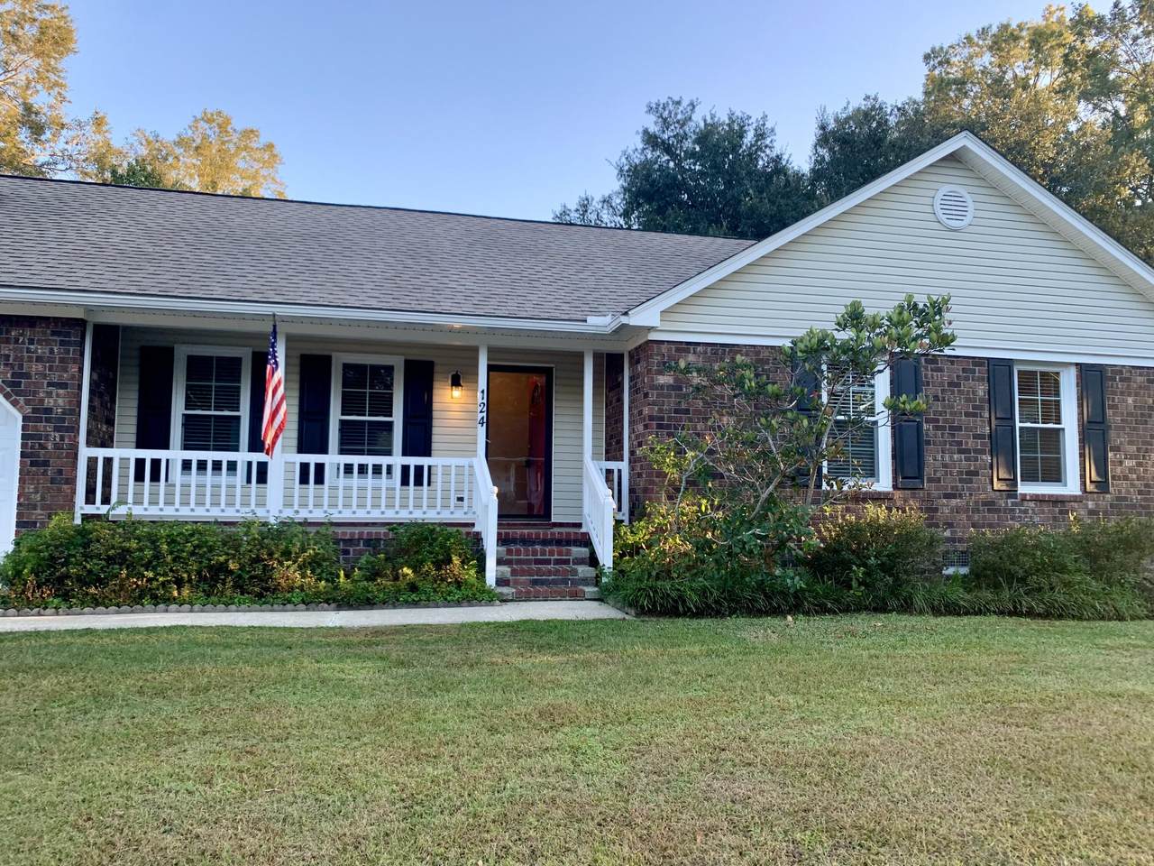124 Chesapeake Lane - Photo 1