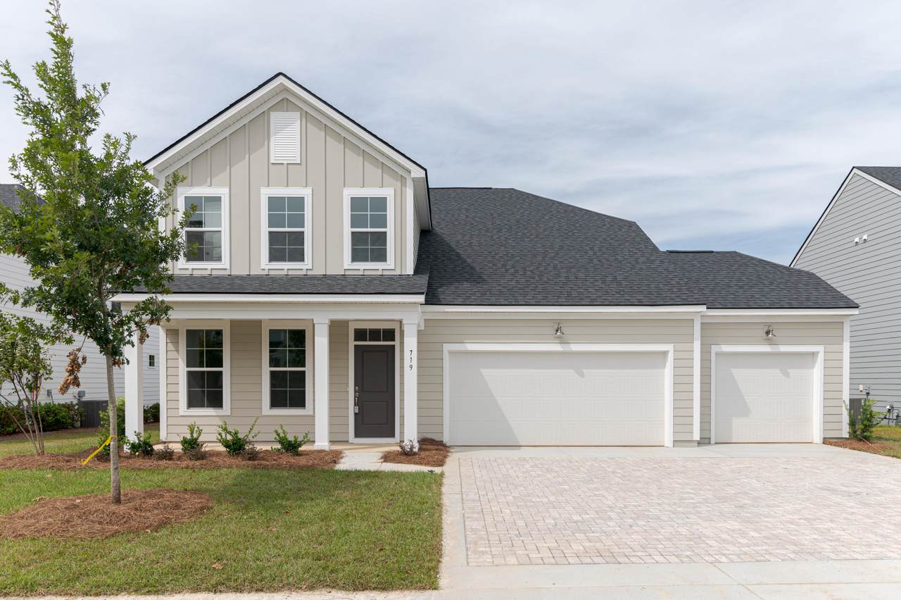 719 Pointe Boulevard - Photo 1