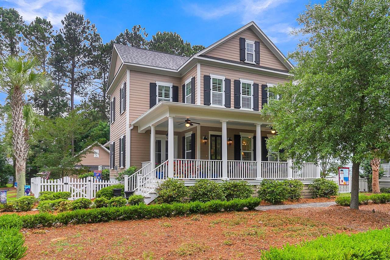 2904 Rivertowne Parkway - Photo 1