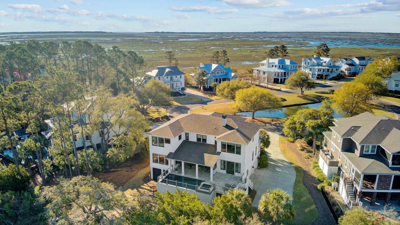 4874 Sound View Drive - Photo 1