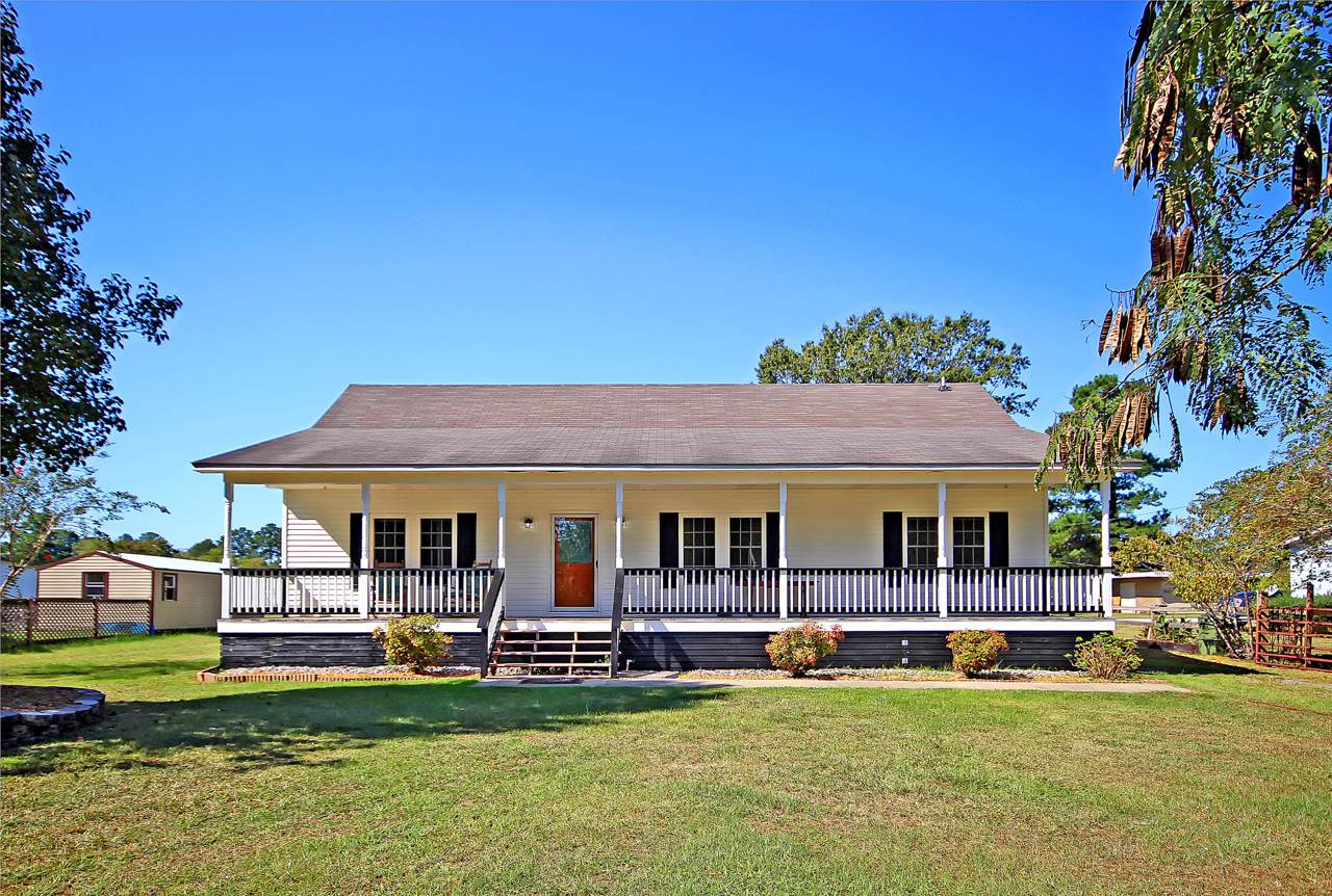 1137 Dove Lane - Photo 1