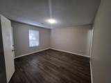 186 Dorchester Manor Boulevard - Photo 25