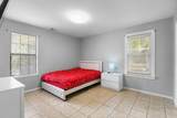 317 Dorchester Manor Boulevard - Photo 14