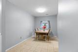 317 Dorchester Manor Boulevard - Photo 7