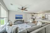 1827 Mayflower Drive - Photo 4