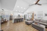 212 Angelica Avenue - Photo 10