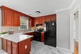 113 Wessex Drive - Photo 7