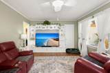 315 George Street - Photo 9