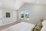2009 Arbutus Avenue - Photo 27