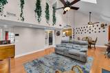 136 Stewart Street - Photo 5