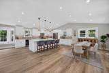 1055 Royalist Road - Photo 5