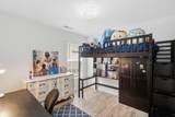 1572 Wellesley Circle - Photo 18